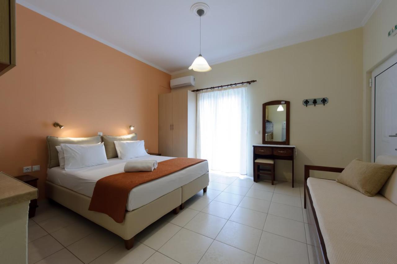 Kefalas Apartments Парга Екстериор снимка